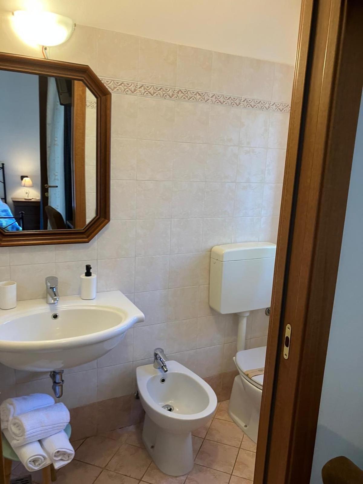 Hotel La Terrazza à Peschiera del Garda Extérieur photo